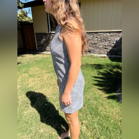 Banana Republic Plaid Stretch Dress (0 Petite) - Picture 4 of 6